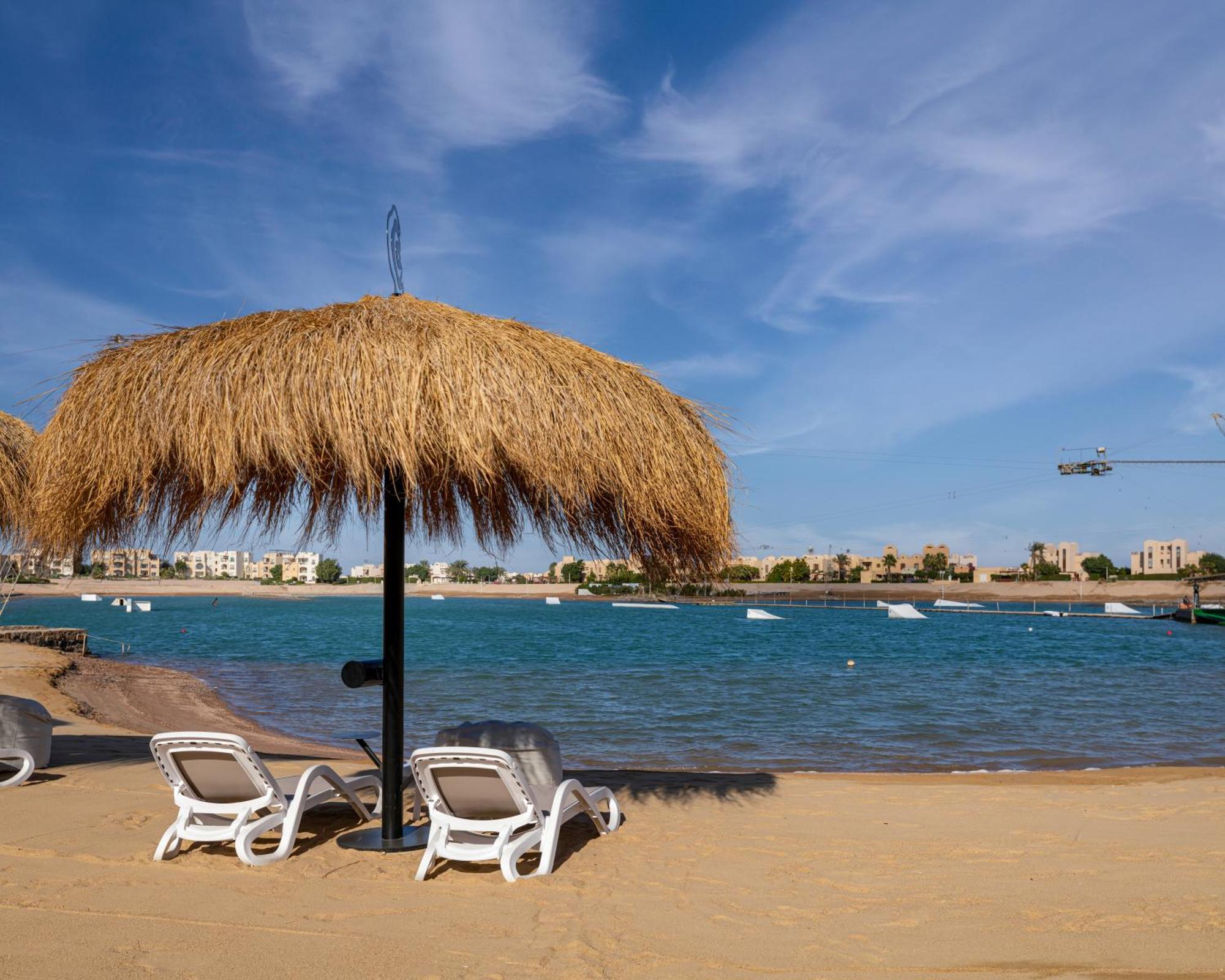 Creek Hotel And Residences El Gouna Хургада Екстериор снимка