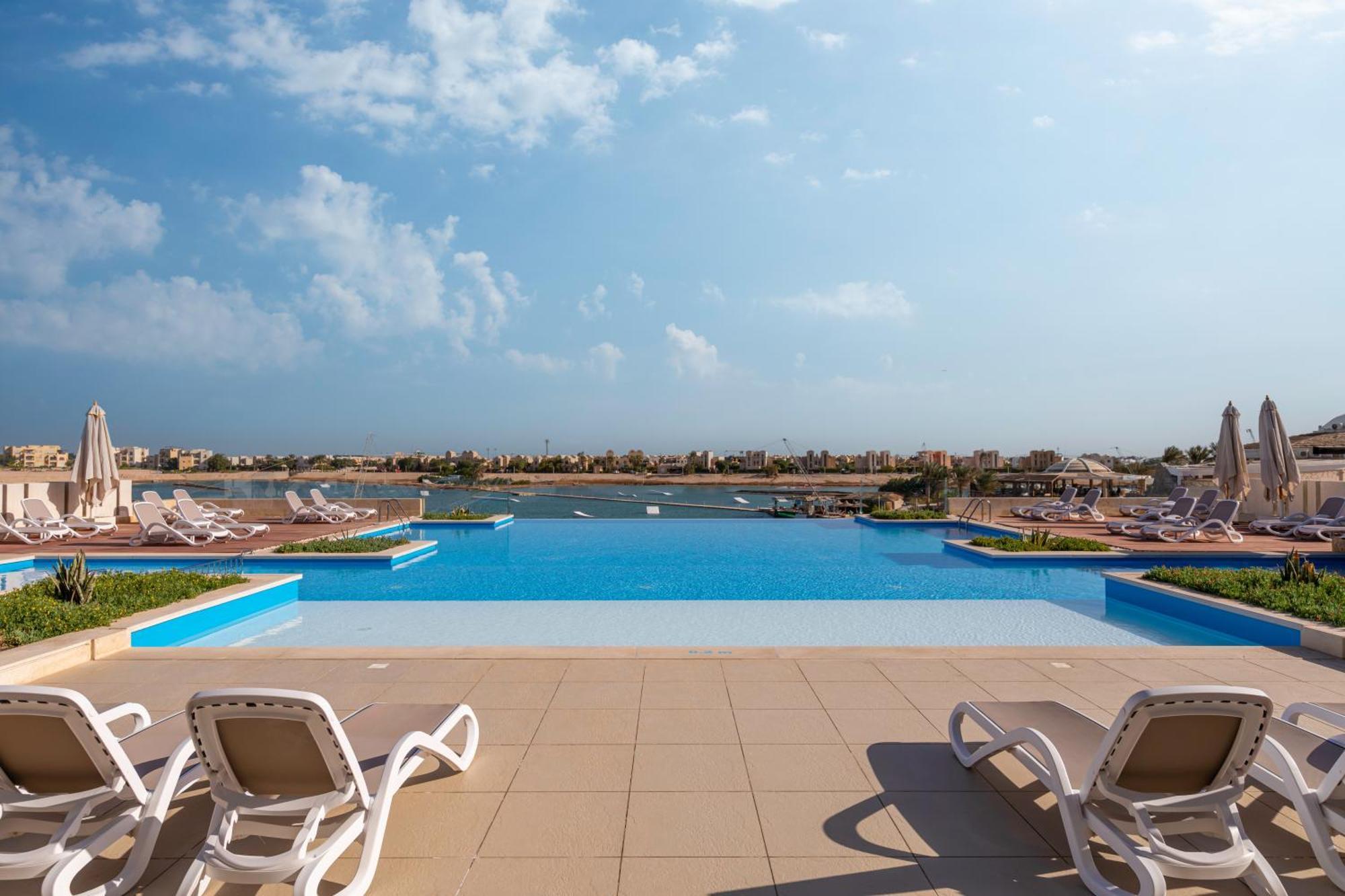 Creek Hotel And Residences El Gouna Хургада Екстериор снимка